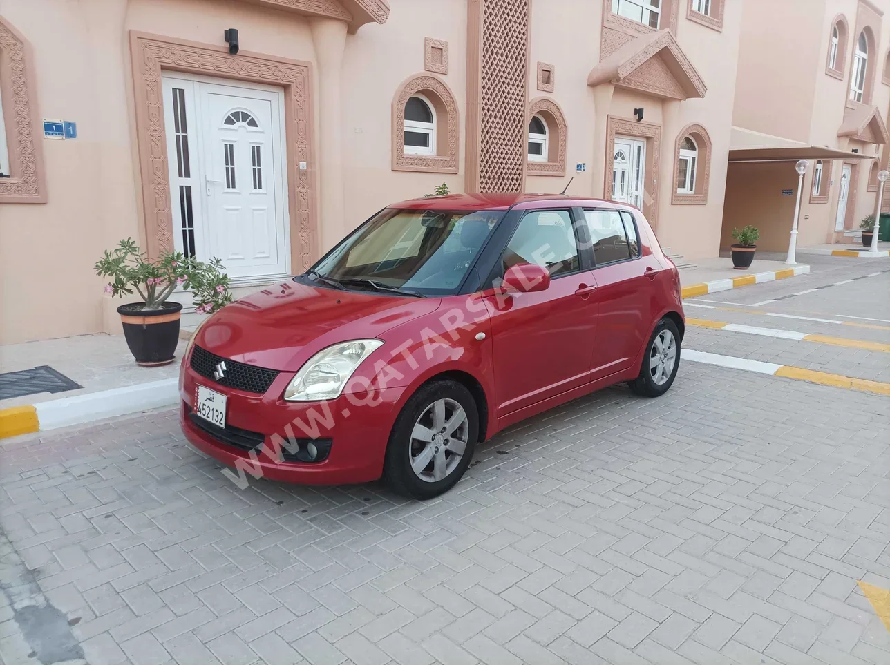 Suzuki  Swift  2011  Automatic  245,000 Km  4 Cylinder  Hatchback  Red