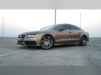 Audi  A7  50 TFSI quattro  2015  Automatic  87,000 Km  6 Cylinder  All Wheel Drive (AWD)  Sedan  Brown
