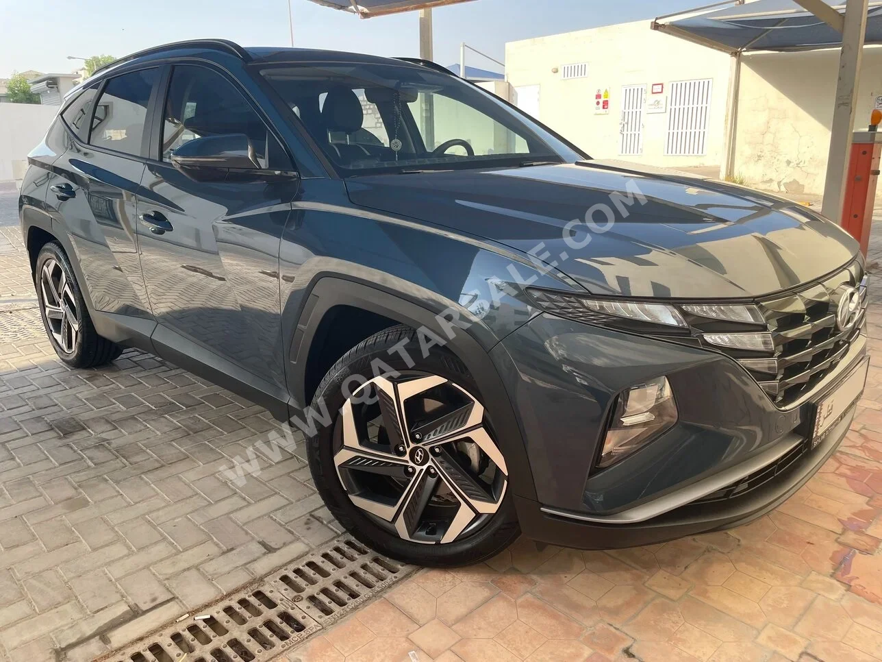 هيونداي  تكسن  لميتد  2022  اوتوماتيك  77,000 كم  4 سلندر  سحب امامي  اس يو في  ازرق