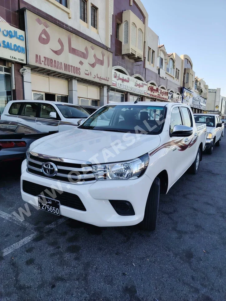 Toyota Hilux 2022 Manual 140,000 Km 4 Cylinder Four Wheel Drive (4WD) Pick Up White