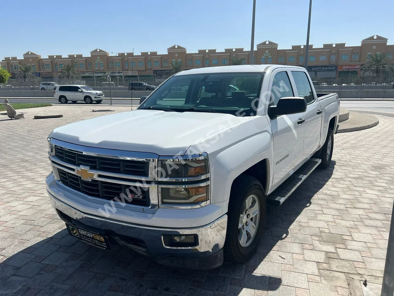 شفروليه  سلفرادو  2014  اوتوماتيك  180,000 كم  8 سلندر  دفع رباعي  بيكب  أبيض