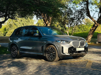 BMW  X 5  SUV 4x4  Gray Metallic  2024