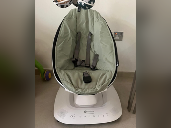 Baby seat / Bouncers and Swings