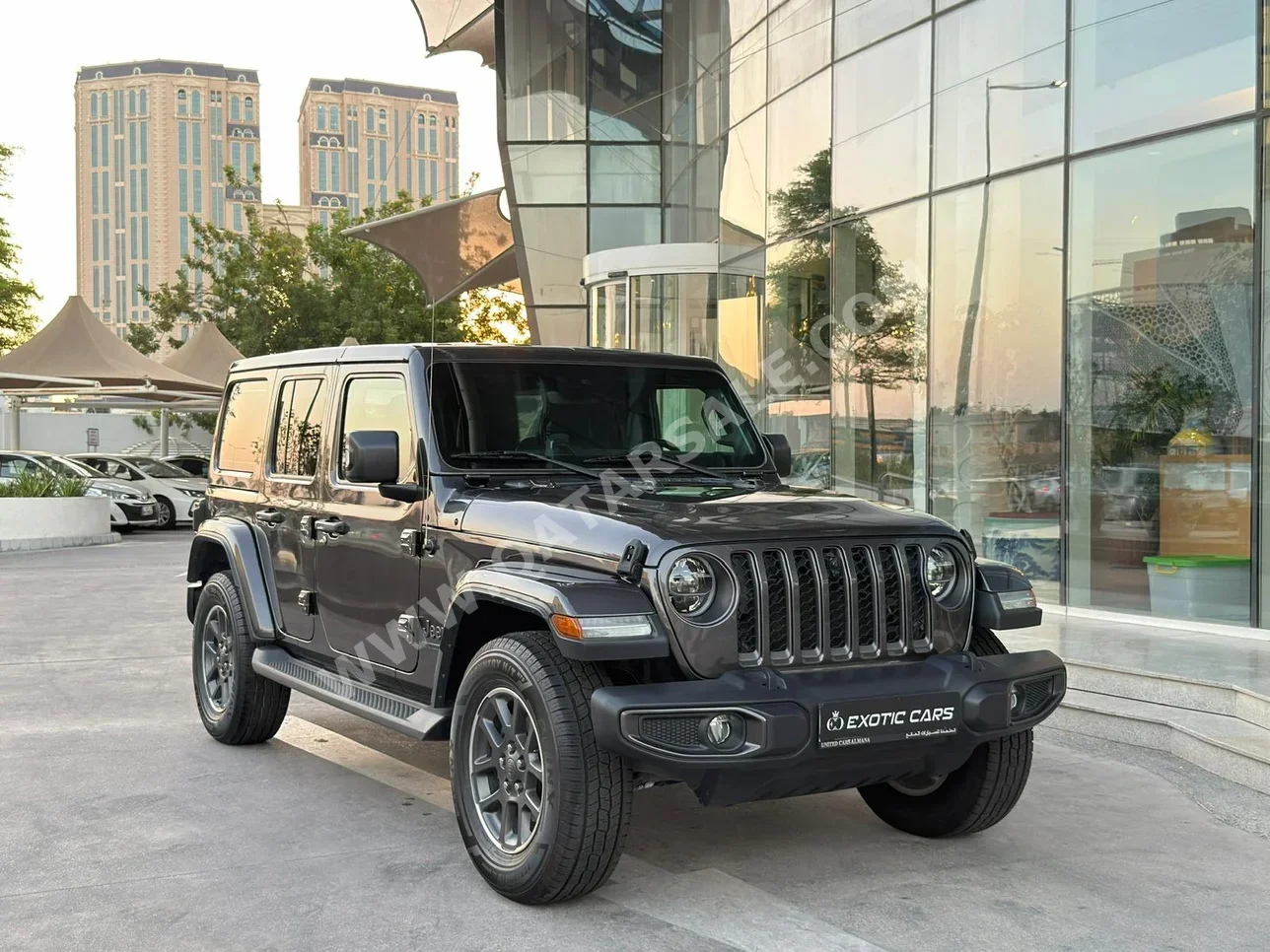 جييب  رانجلار  80th انيفيرسري  2021  اوتوماتيك  64,000 كم  6 سلندر  دفع رباعي  اس يو في  أسود