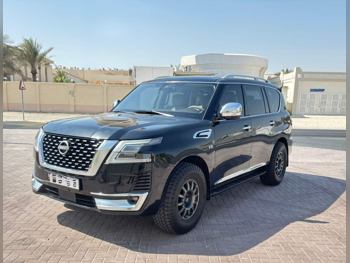 Nissan  Patrol  SE  2012  Automatic  253,000 Km  8 Cylinder  Four Wheel Drive (4WD)  SUV  Black