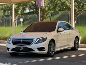 Mercedes-Benz  S-Class  400 AMG  2015  Automatic  136,000 Km  6 Cylinder  Rear Wheel Drive (RWD)  Sedan  White
