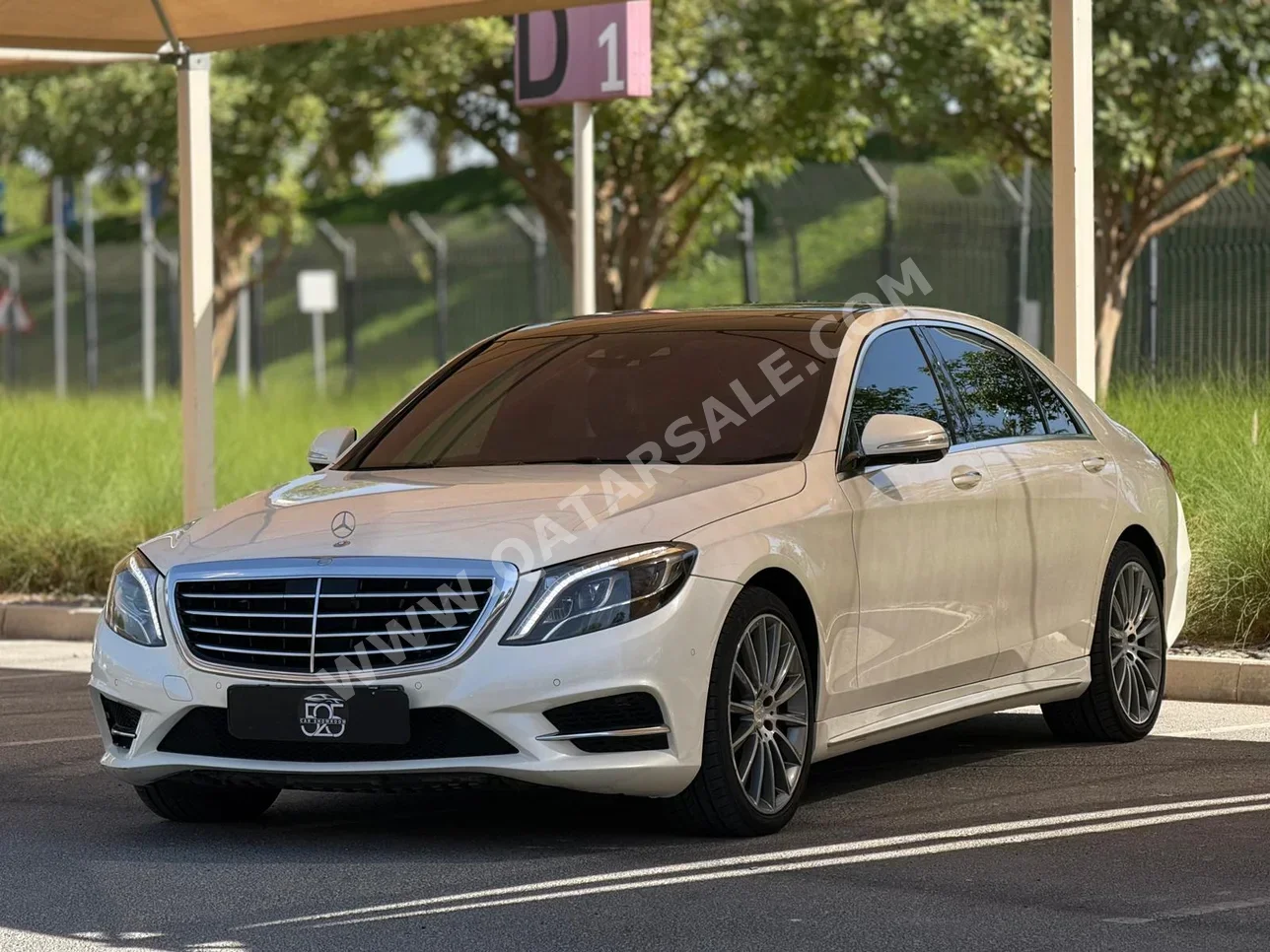 Mercedes-Benz  S-Class  400 AMG  2015  Automatic  136,000 Km  6 Cylinder  Rear Wheel Drive (RWD)  Sedan  White