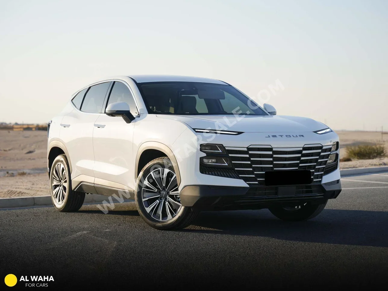 Jetour  Dashing  Luxury  2025  Automatic  31,000 Km  4 Cylinder  Four Wheel Drive (4WD)  SUV  White  With Warranty