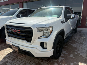 GMC  Sierra  Elevation  2021  Automatic  300,000 Km  8 Cylinder  Four Wheel Drive (4WD)  Pick Up  White  With Warranty