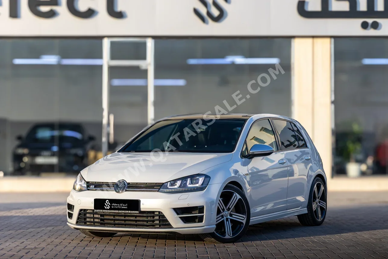 Volkswagen  Golf  R  2015  Automatic  134,000 Km  4 Cylinder  All Wheel Drive (AWD)  Hatchback  White