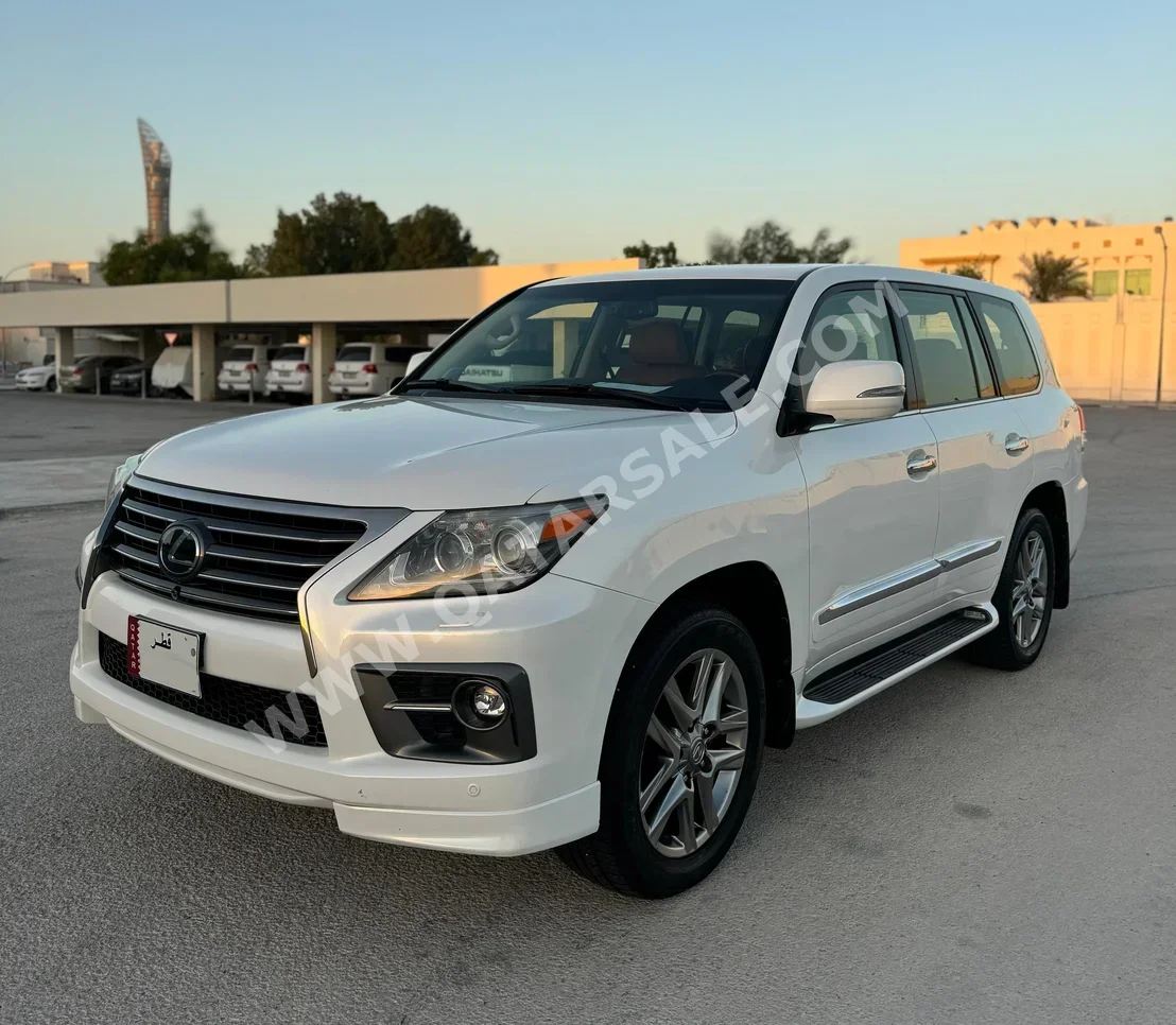 لكزس  ال اكس  570  2014  اوتوماتيك  91,000 كم  8 سلندر  دفع رباعي  اس يو في  أبيض