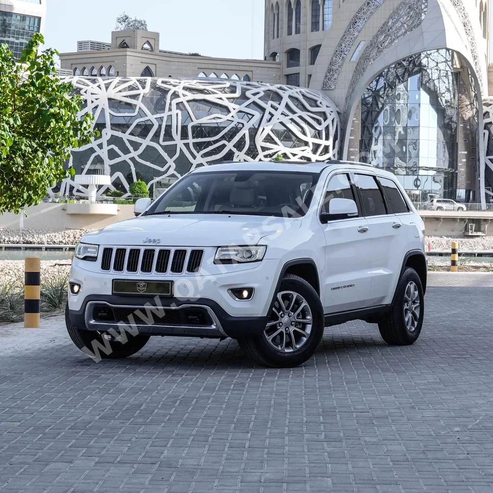 جييب  جراند شيروكي  ليميتد  2015  اوتوماتيك  78,000 كم  8 سلندر  دفع رباعي  اس يو في  أبيض  تحت الضمان