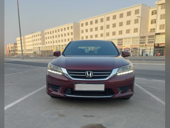 هوندا  اكورد  2013  اوتوماتيك  212,000 كم  4 سلندر  سحب امامي  سيدان  عنابي