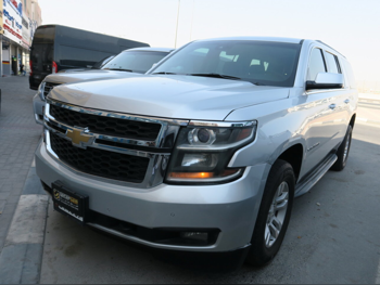 شفروليه  سوبربان  2017  اوتوماتيك  277,000 كم  8 سلندر  دفع رباعي  اس يو في  فضي