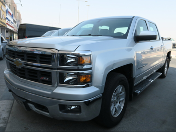 Chevrolet  Silverado  LT  2015  Automatic  209,000 Km  8 Cylinder  Four Wheel Drive (4WD)  Pick Up  Silver