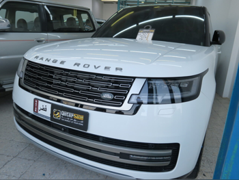 لاند روفر  رنج روفر  فوج اتش اس اي  2024  اوتوماتيك  17,000 كم  6 سلندر  دفع رباعي  اس يو في  أبيض  تحت الضمان