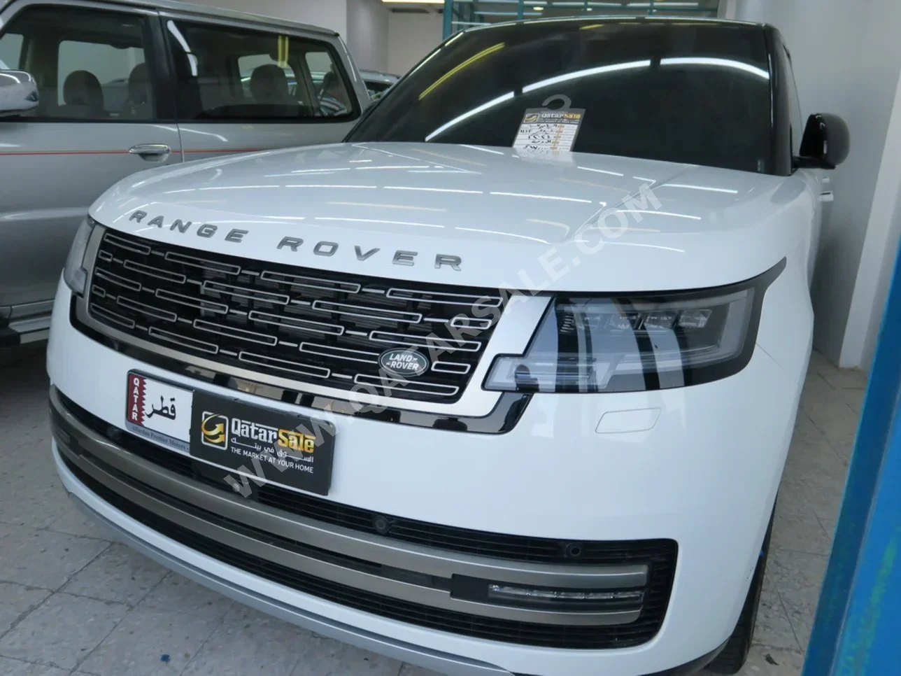 لاند روفر  رنج روفر  فوج اتش اس اي  2024  اوتوماتيك  17,000 كم  6 سلندر  دفع رباعي  اس يو في  أبيض  تحت الضمان