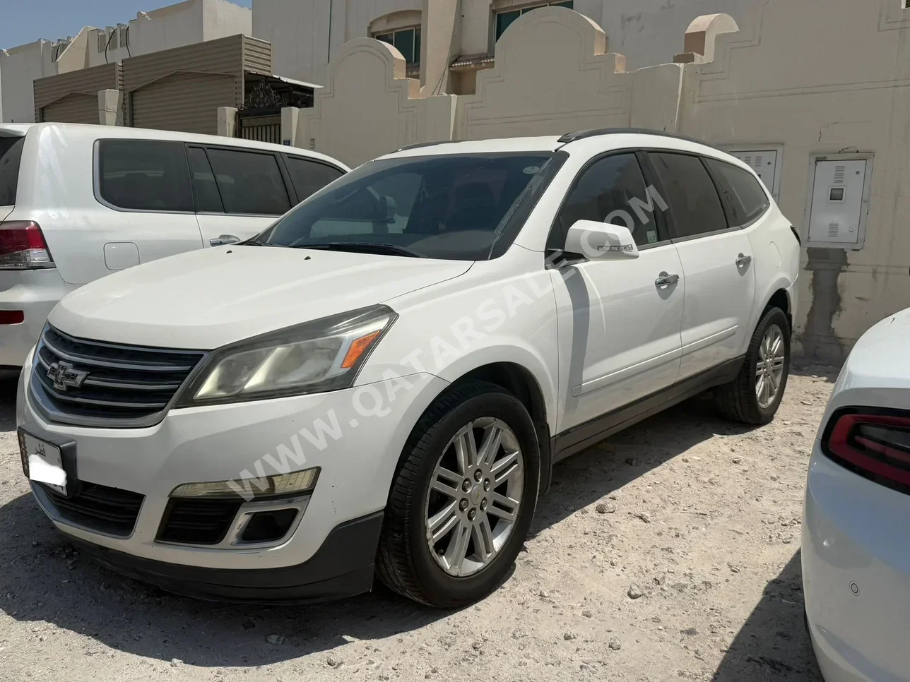 Chevrolet  Traverse  2013  Automatic  200,000 Km  6 Cylinder  Four Wheel Drive (4WD)  SUV  White