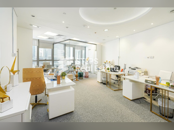 مكاتب تجارية - نصف مفروشة  - الدوحة  - الخليج الغربي