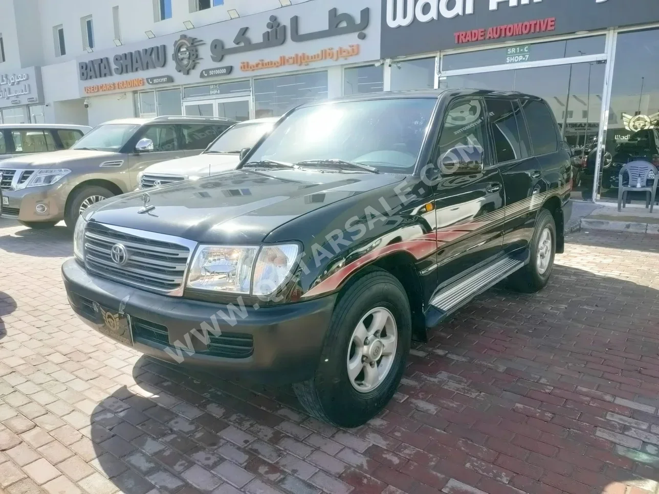 تويوتا  لاند كروزر  جي اكس  2004  عادي  307,000 كم  6 سلندر  دفع رباعي  اس يو في  أبيض