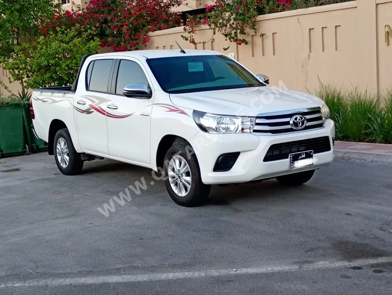 تويوتا  هاي لوكس  2026  اوتوماتيك  5,000 كم  4 سلندر  دفع رباعي  بيكب  أبيض  تحت الضمان