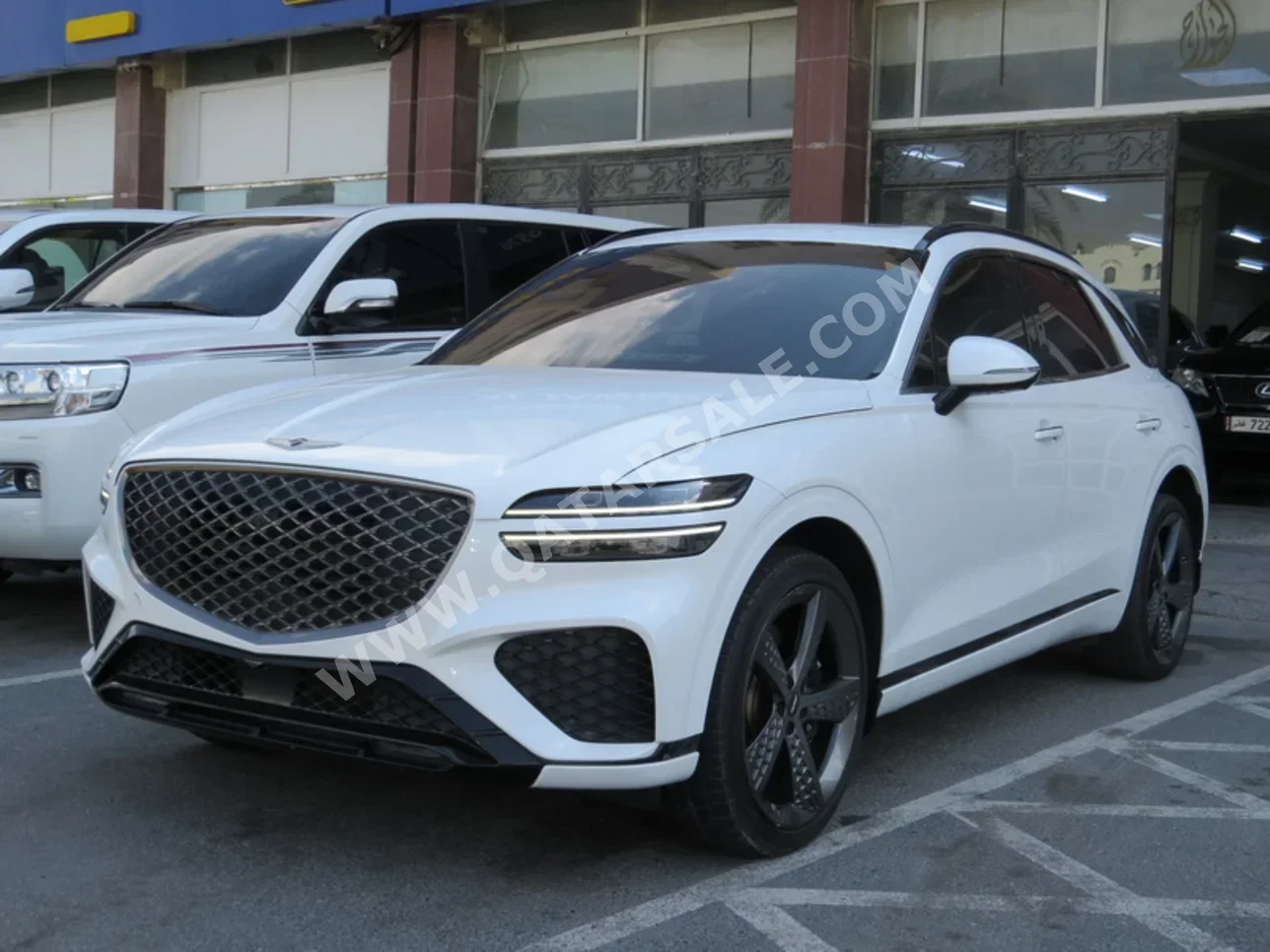 جينيسيس  جي في 70  2021  اوتوماتيك  83,000 كم  6 سلندر  دفع رباعي  اس يو في  أبيض