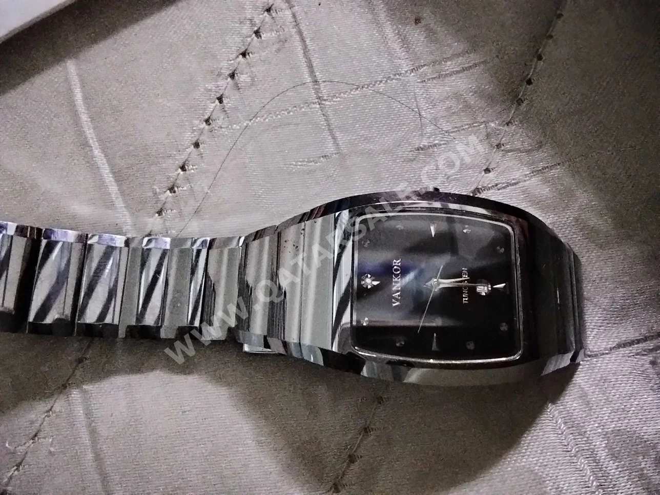 ساعات - ساعات الكوارتز  - اللون البيج  - ساعات للجنسين