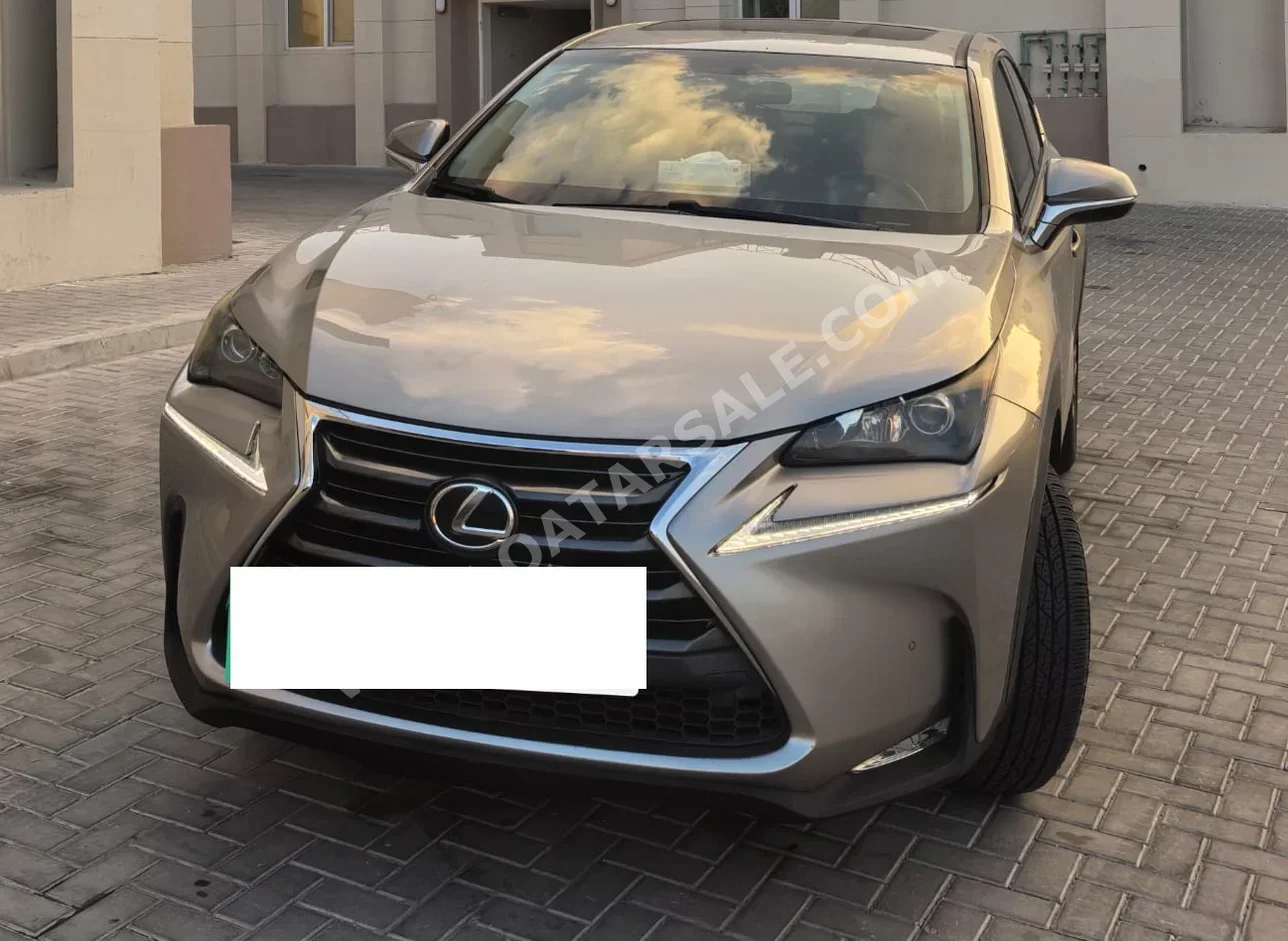 لكزس  ان اكس  200 تي  2016  اوتوماتيك  186,000 كم  4 سلندر  دفع كلي مستمر  اس يو في  ذهبي