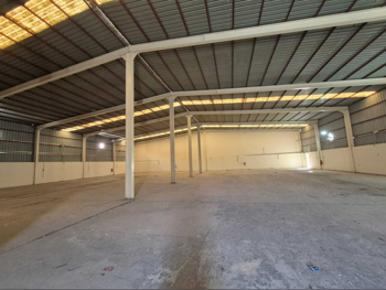 مخازن و مستودعات - الوكرة  - بركة العوامر  -المساحة: 2000 متر مربع