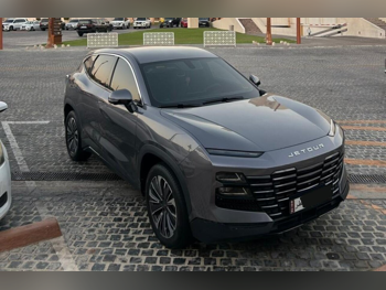 جيتور داشينغ لكجري 2024 اوتوماتيك 31,000 كم 4 سلندر سحب امامي اس يو في رمادي ميتالك تحت الضمان