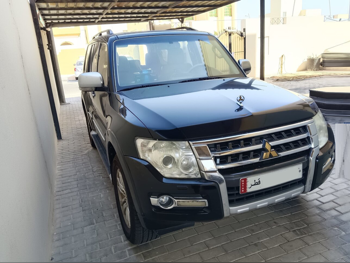 Mitsubishi  Pajero  2015  Automatic  282,000 Km  6 Cylinder  Four Wheel Drive (4WD)  SUV  Black