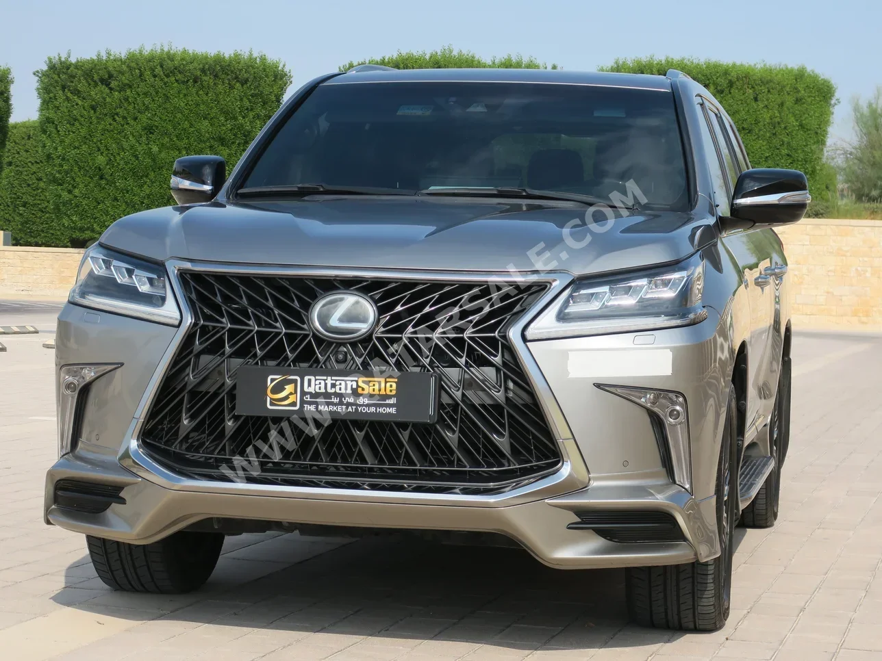 لكزس  ال اكس  570 اس  2018  اوتوماتيك  83,545 كم  8 سلندر  دفع رباعي  اس يو في  سونيك تايتينيم
