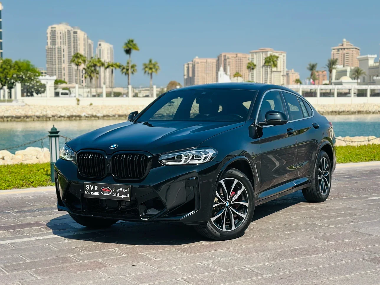 بي ام دبليو  اكس 4  فخمة  أسود  2024