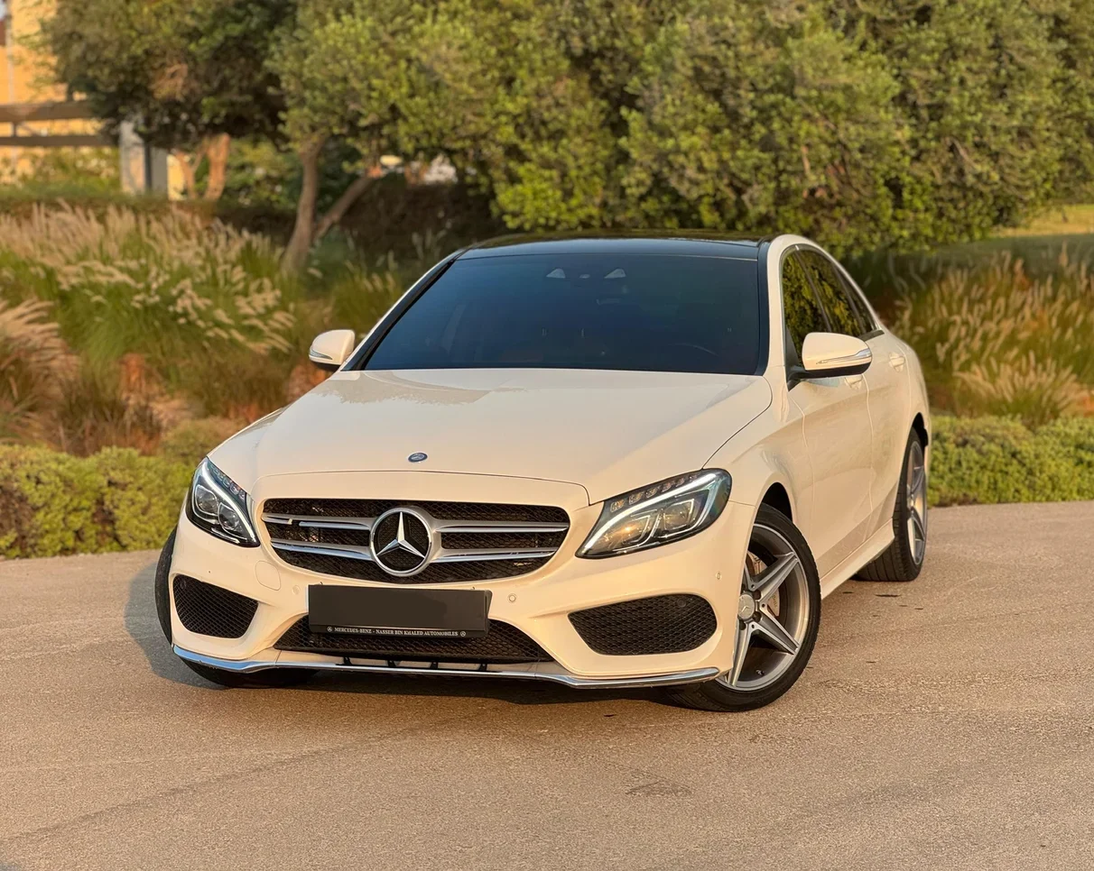 Mercedes-Benz  C-Class  200 AMG  2015  Automatic  89,000 Km  4 Cylinder  Rear Wheel Drive (RWD)  Sedan  White