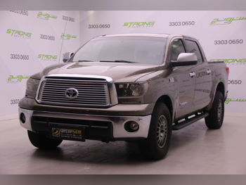 تويوتا  تندرا  SR5  2011  اوتوماتيك  155,000 كم  8 سلندر  دفع رباعي  بيكب  بني