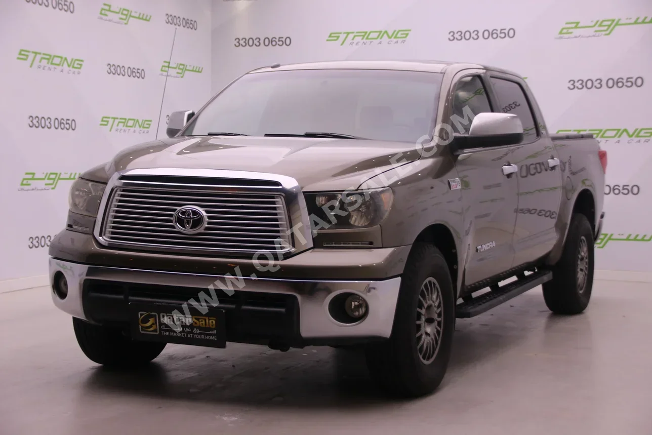 تويوتا  تندرا  SR5  2011  اوتوماتيك  155,000 كم  8 سلندر  دفع رباعي  بيكب  بني