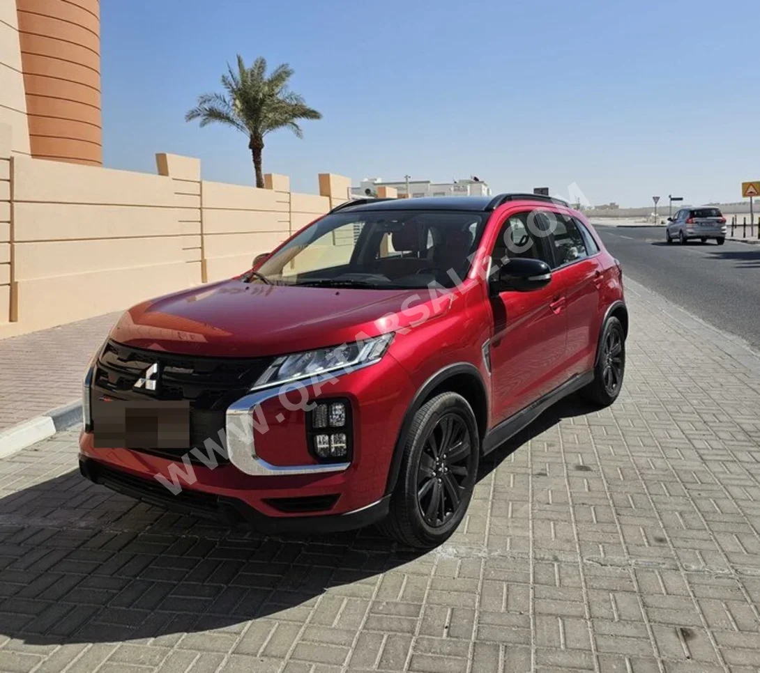 ميتسوبيشي  اي اس اكس  2021  اوتوماتيك  122,300 كم  4 سلندر  سحب امامي  اس يو في  اسود وأحمر