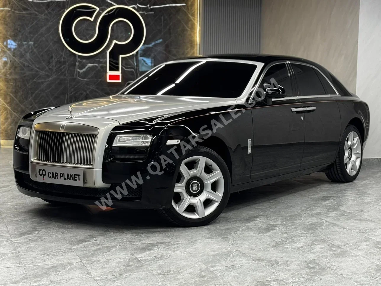 Rolls-Royce Ghost 2013 Automatic 68,000 Km 12 Cylinder All Wheel Drive (AWD) Sedan Black and Silver