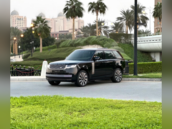 لاند روفر  رنج روفر  اس في  2025  اوتوماتيك  5,000 كم  8 سلندر  دفع رباعي  اس يو في  أسود  تحت الضمان