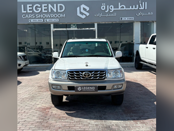 تويوتا  لاند كروزر  في اكس ار  2007  اوتوماتيك  449,000 كم  8 سلندر  دفع رباعي  اس يو في  أبيض