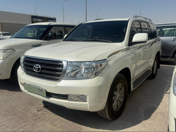 Toyota  Land Cruiser  GX  2011  Automatic  341,000 Km  6 Cylinder  Four Wheel Drive (4WD)  SUV  White
