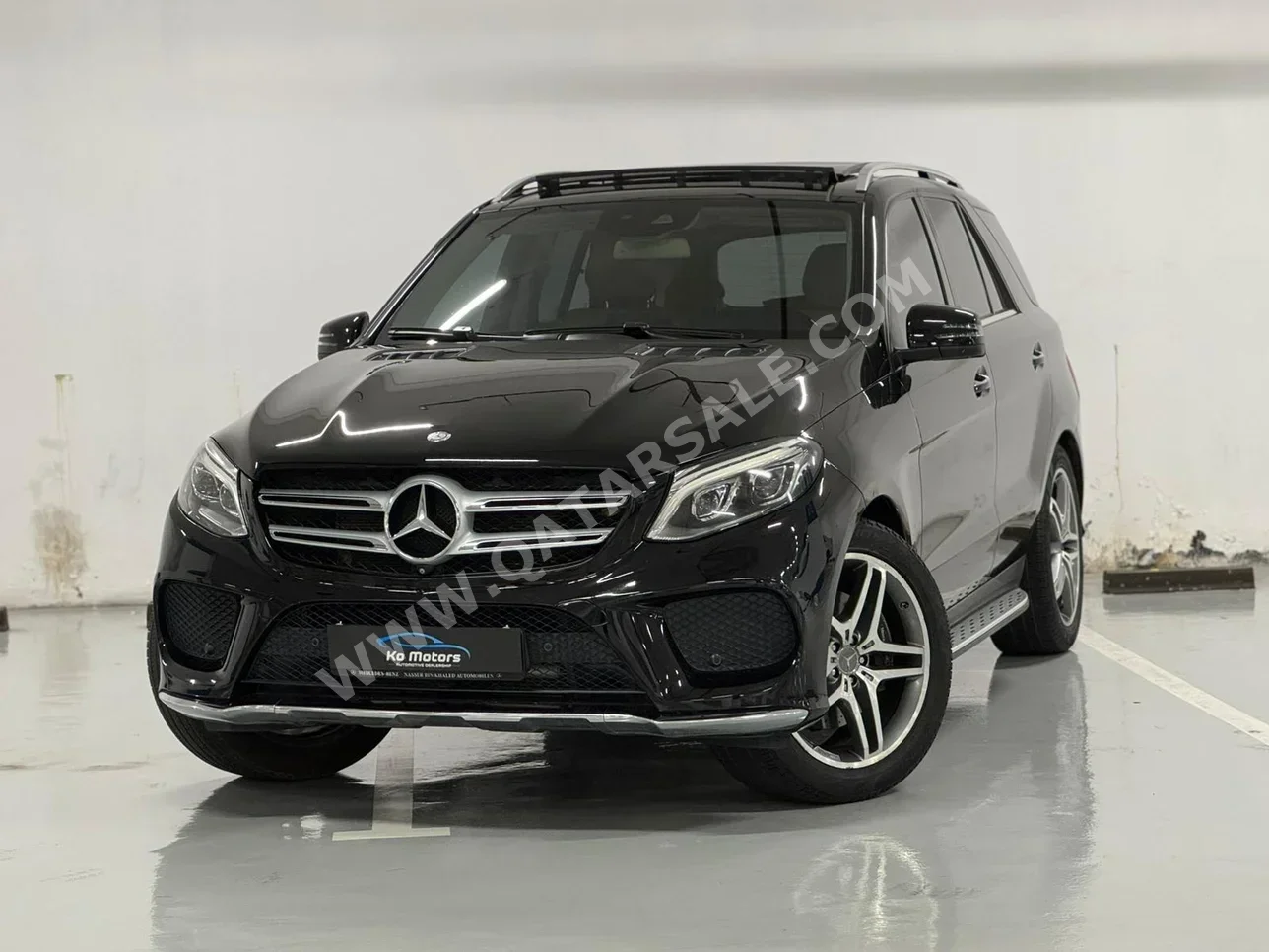 مرسيدس - بنز  جي ال اي  400 اي ام جي  2016  اوتوماتيك  105,000 كم  6 سلندر  دفع رباعي  اس يو في  أسود