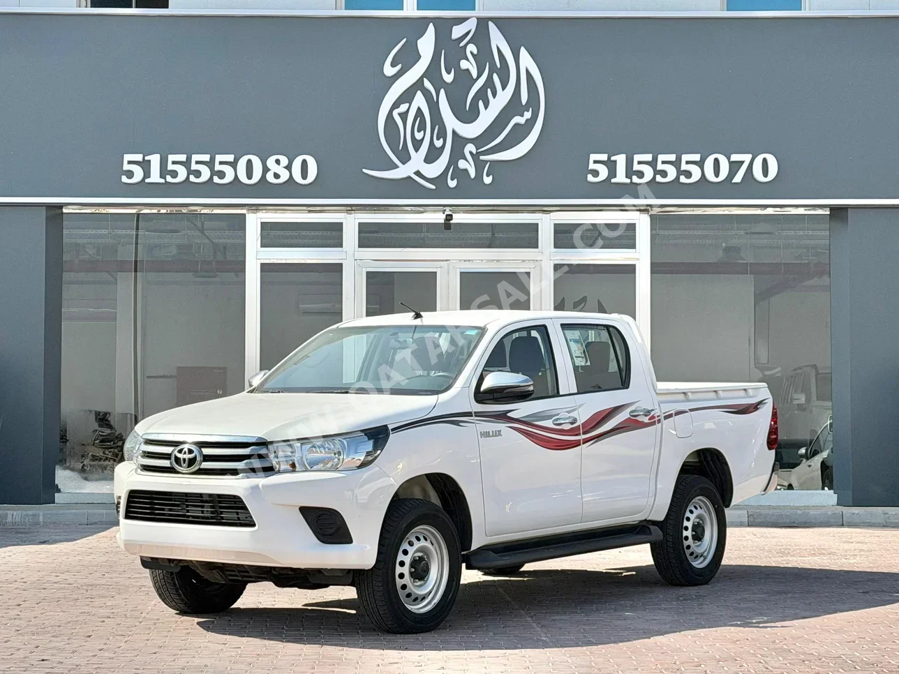 Toyota  Hilux  2020  Automatic  10,000 Km  4 Cylinder  Four Wheel Drive (4WD)  Pick Up  White