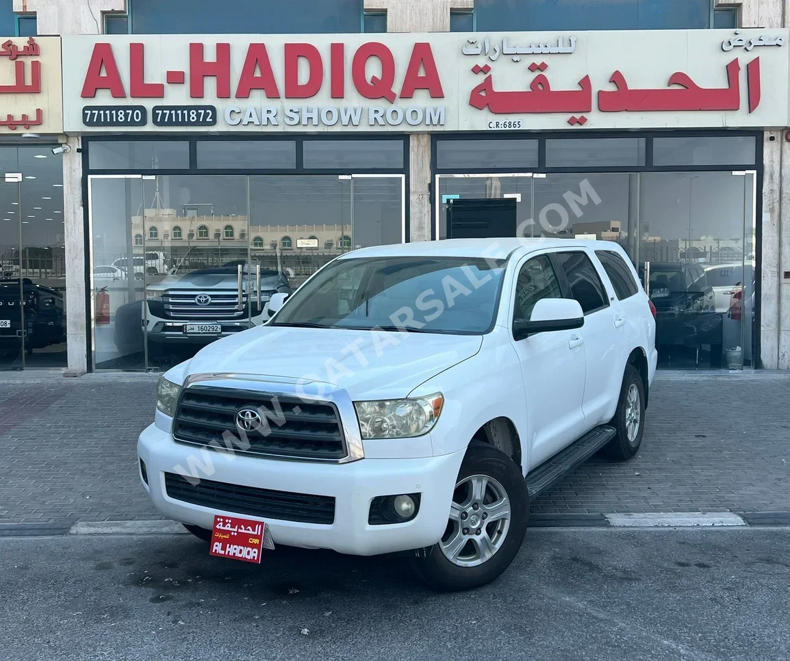 تويوتا  سكويا  اس ار 5  2012  اوتوماتيك  542,000 كم  8 سلندر  دفع رباعي  اس يو في  أبيض