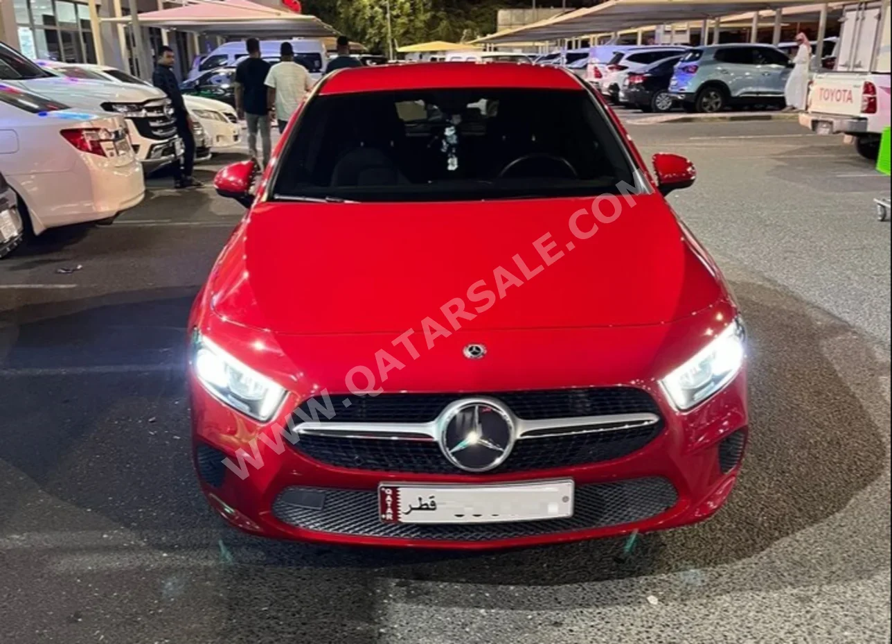 مرسيدس - بنز  ايه - كلاس  200  2020  اوتوماتيك  52,000 كم  4 سلندر  سحب امامي  هاتشباك  أحمر