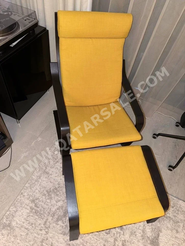 الأرائك والكنب والكراسي ايكيا  كرسي بذراعين  - مزيج القطن \ القطن  - أصفر