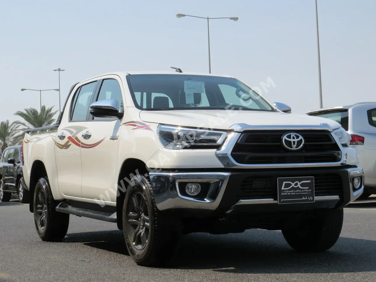 تويوتا  هاي لوكس  2025  اوتوماتيك  5,000 كم  4 سلندر  دفع رباعي  بيكب  أبيض  تحت الضمان