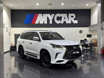 لكزس ال اكس 570 اس بلاك ايديشن 2020 اوتوماتيك 87,000 كم 8 سلندر دفع رباعي اس يو في أبيض