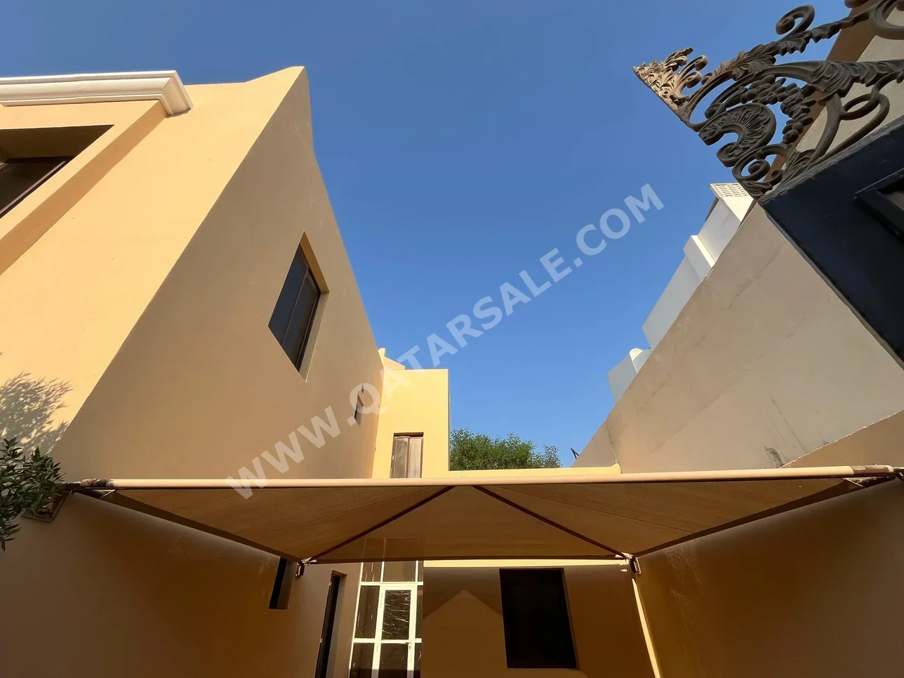 سكن عائلي  - غير مفروشة  - الريان  - الوعب  - 6 غرف نوم