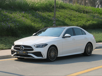 مرسيدس - بنز  سي - كلاس  200 اي ام جي  2025  اوتوماتيك  5,000 كم  4 سلندر  دفع خلفي  سيدان  أبيض  تحت الضمان